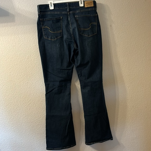 Levi totally shaping bootcut jeans size 33X32 - Picture 5 of 7